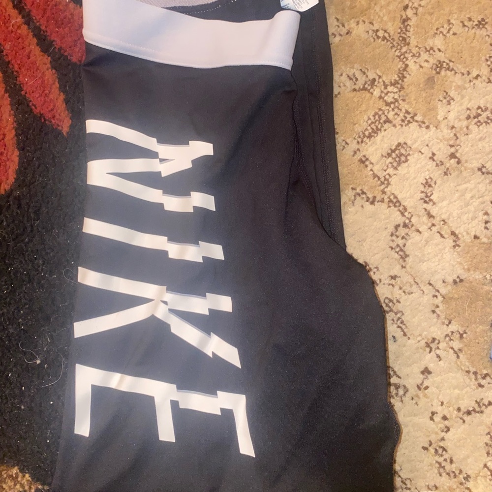 Nike active leggings
